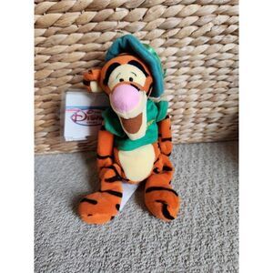 Disney Store St. Patrick's‎ Day Tigger